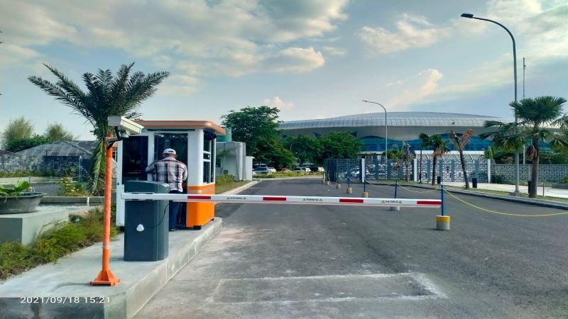 palang parkir otomatis